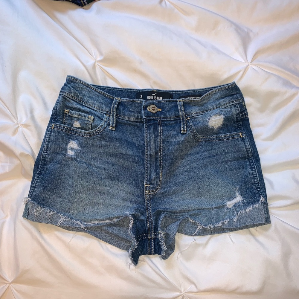 Hollister high-rise short-short